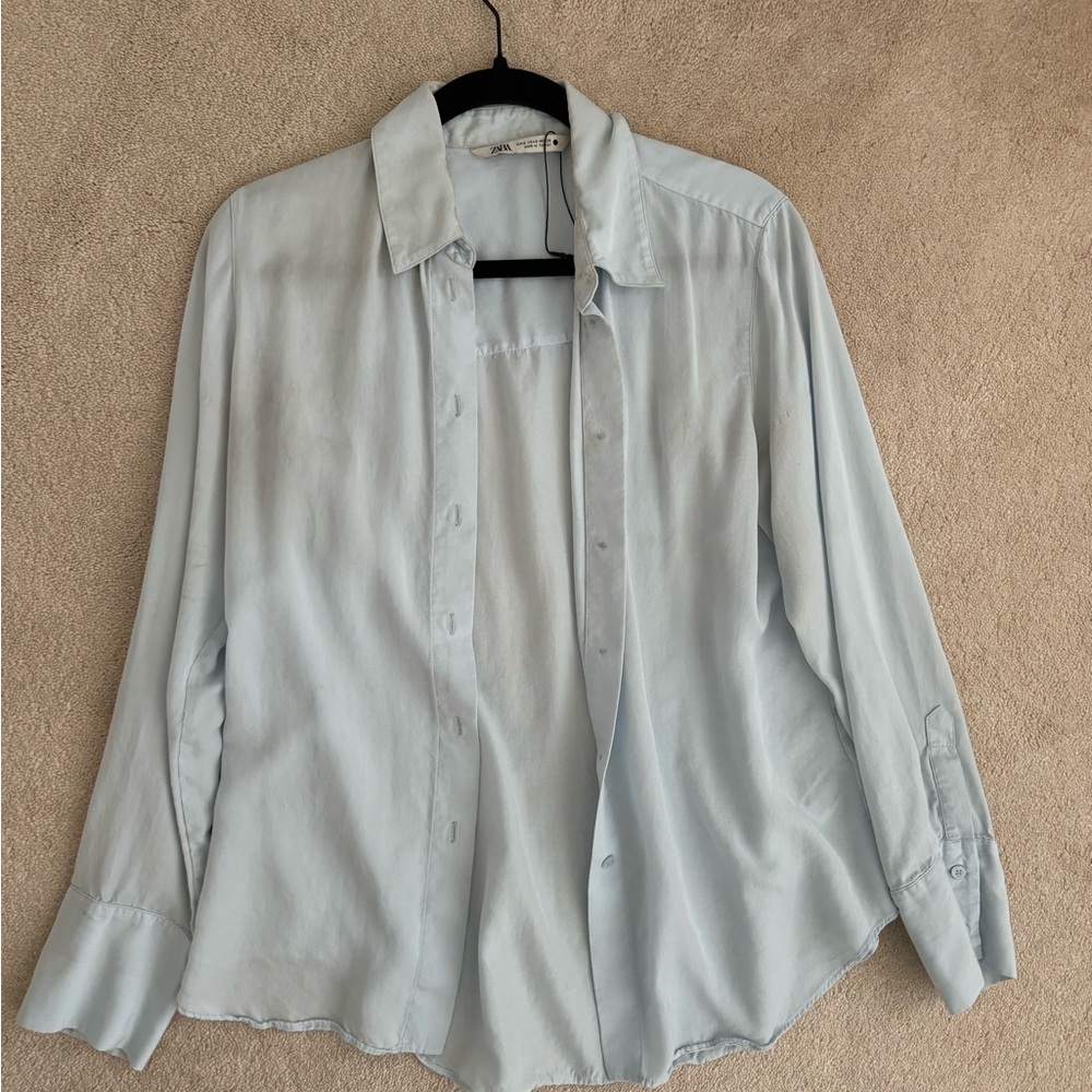 Zara blue soft button down. Worn twice! Size Small